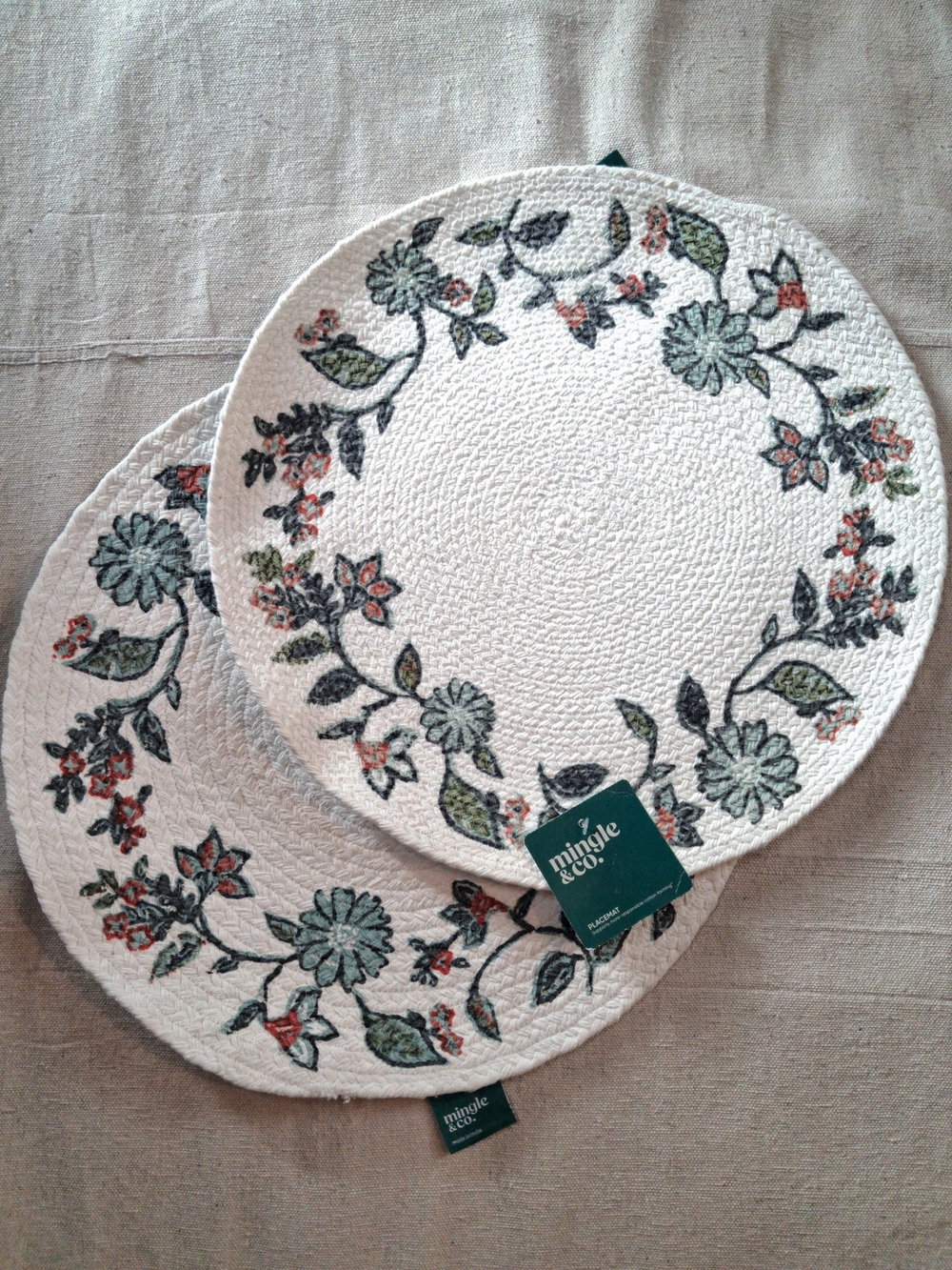 NWT Mingle & Co Round Floral Placemats - Set Of 2